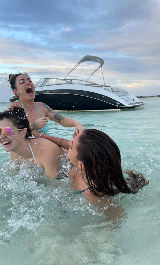 amanda-cerny gallery photo #1657