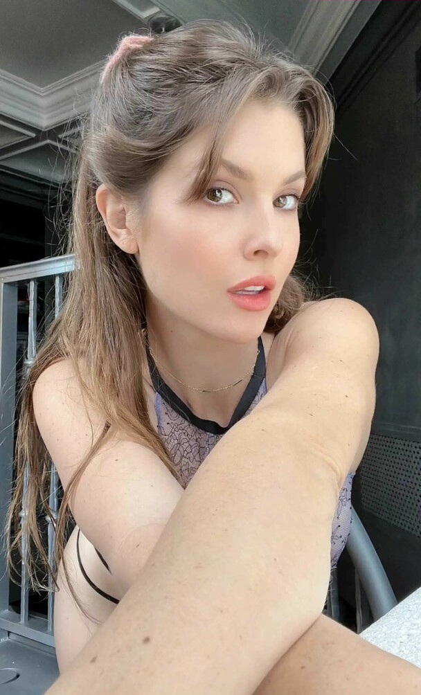amanda-cerny gallery photo #1774