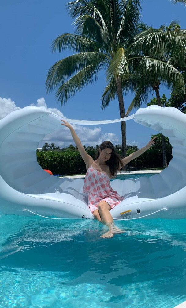 amanda-cerny gallery photo #1820