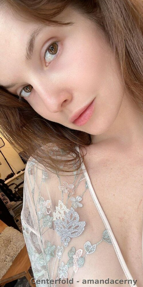 amanda-cerny gallery photo #1862