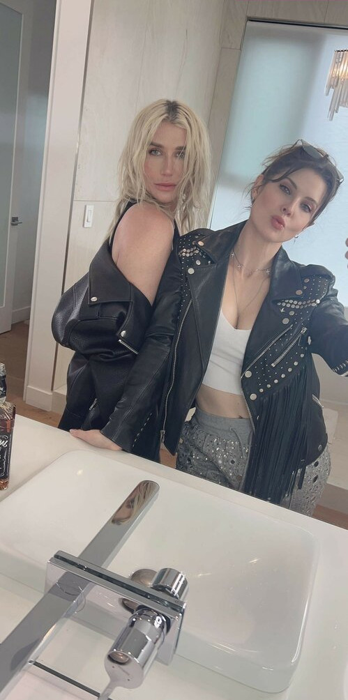 amanda-cerny gallery photo #1863