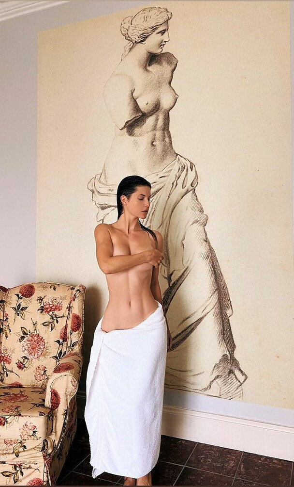 amanda-cerny gallery photo #2035