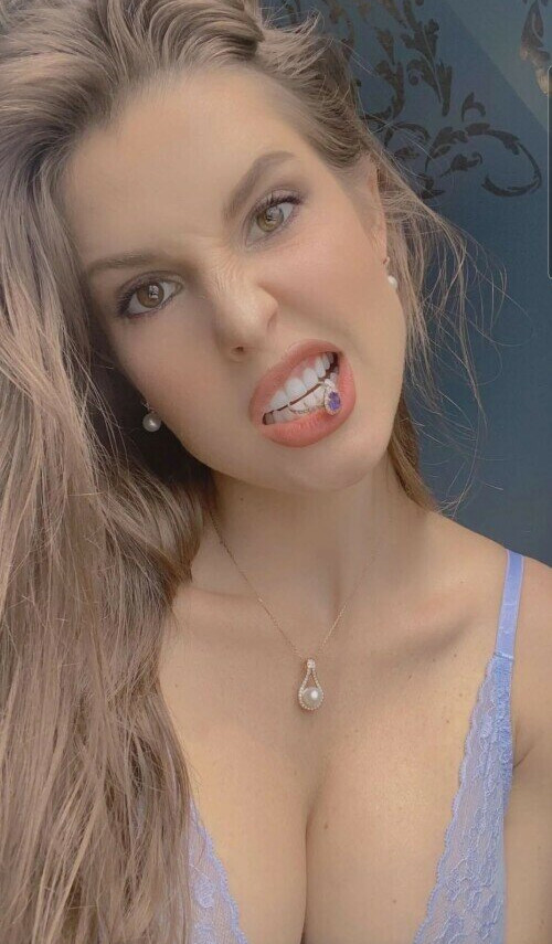 amanda-cerny gallery photo #2090