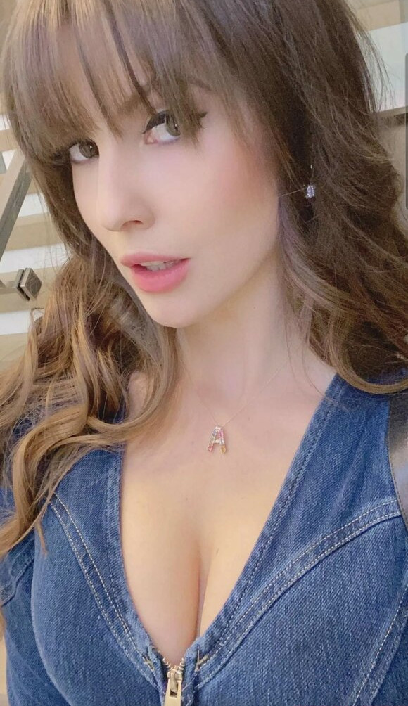 amanda-cerny gallery photo #2117