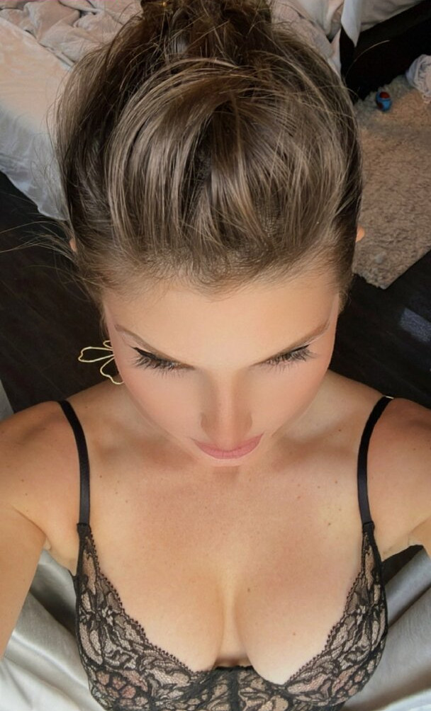 amanda-cerny gallery photo #2129