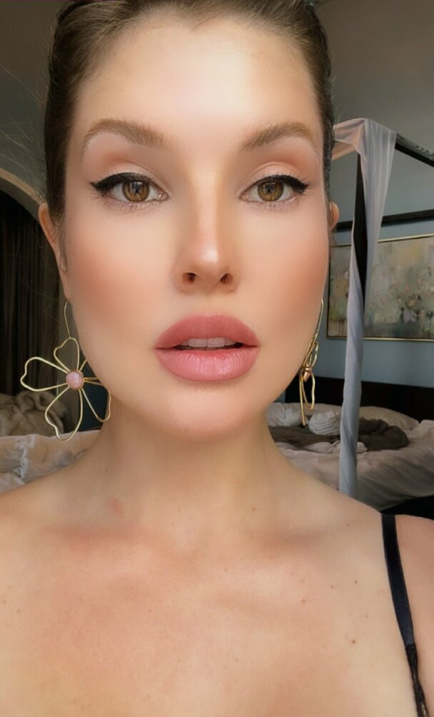 amanda-cerny gallery photo #2131