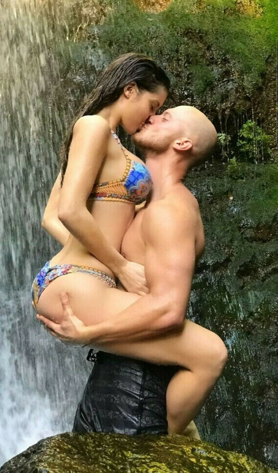 amanda-cerny gallery photo #2178