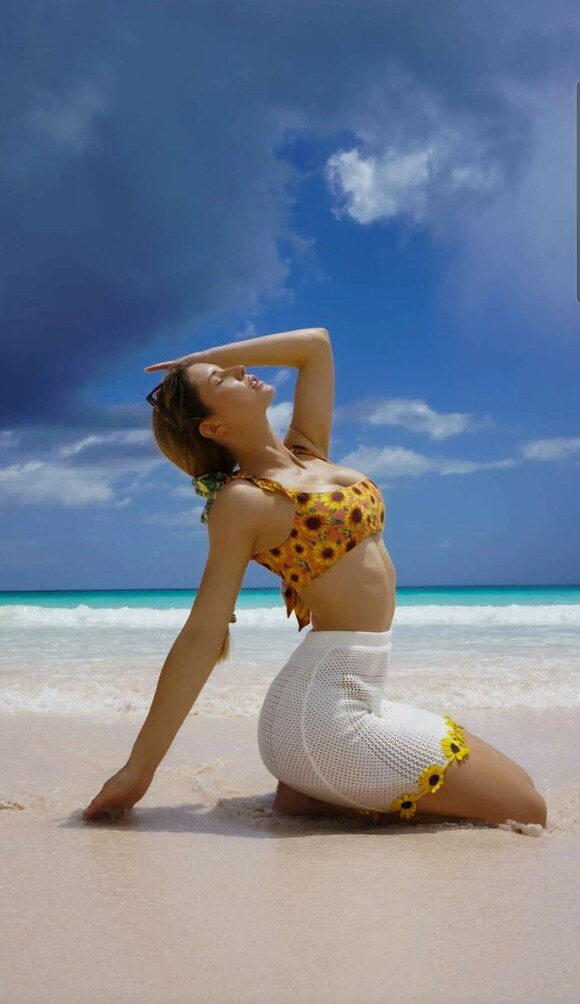 amanda-cerny gallery photo #2228