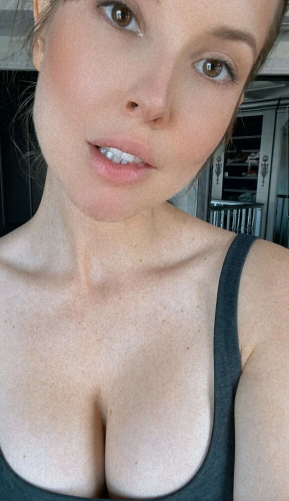 amanda-cerny gallery photo #2265