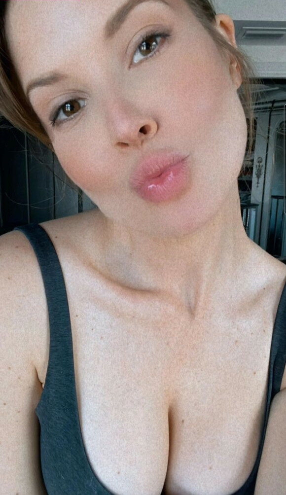 amanda-cerny gallery photo #2267