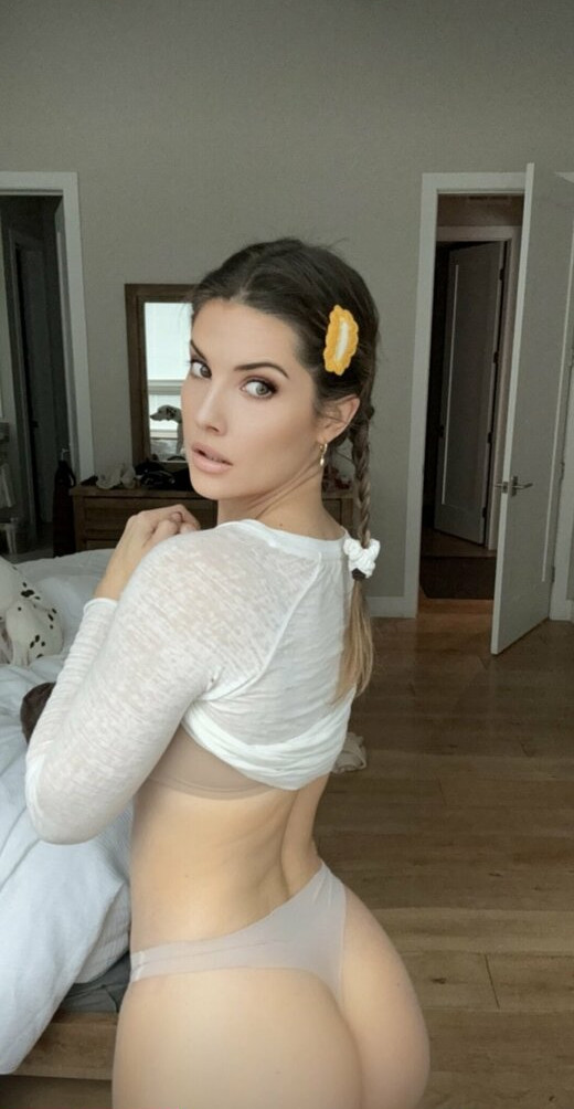 amanda-cerny gallery photo #755