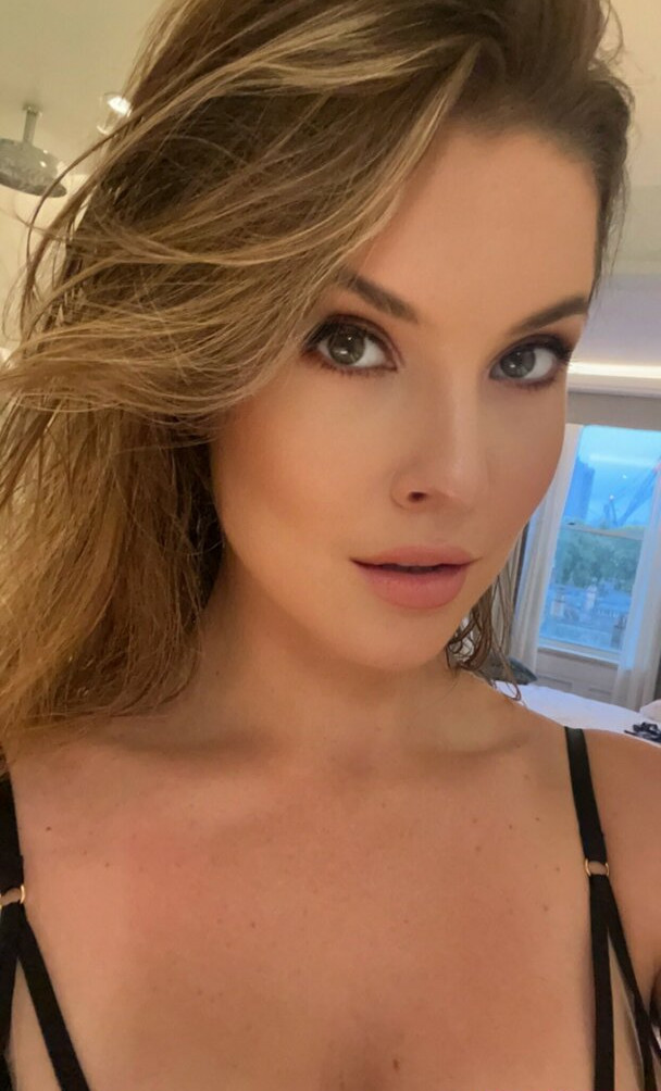 amanda-cerny gallery photo #839