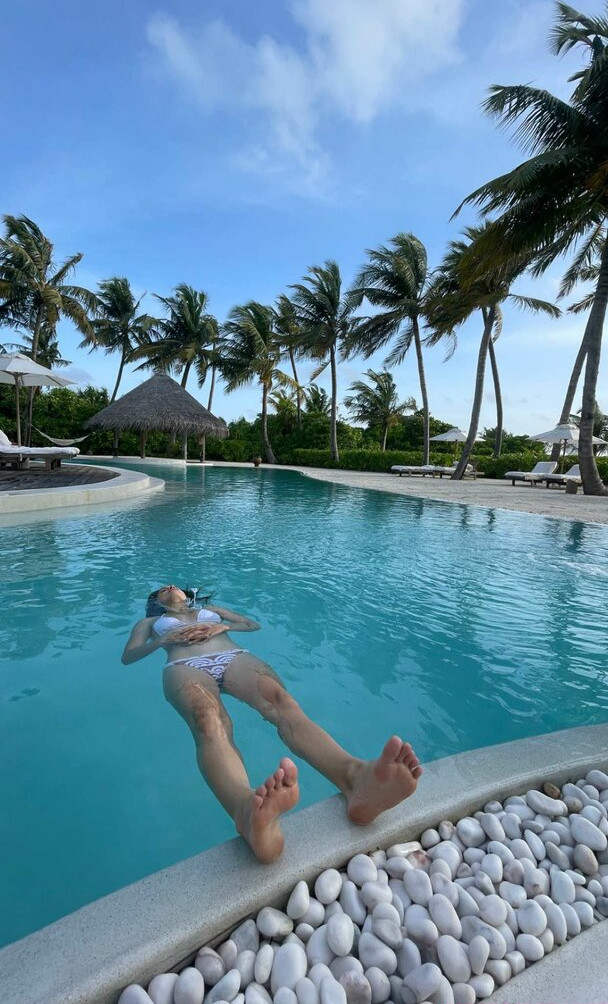 amanda-cerny gallery photo #948