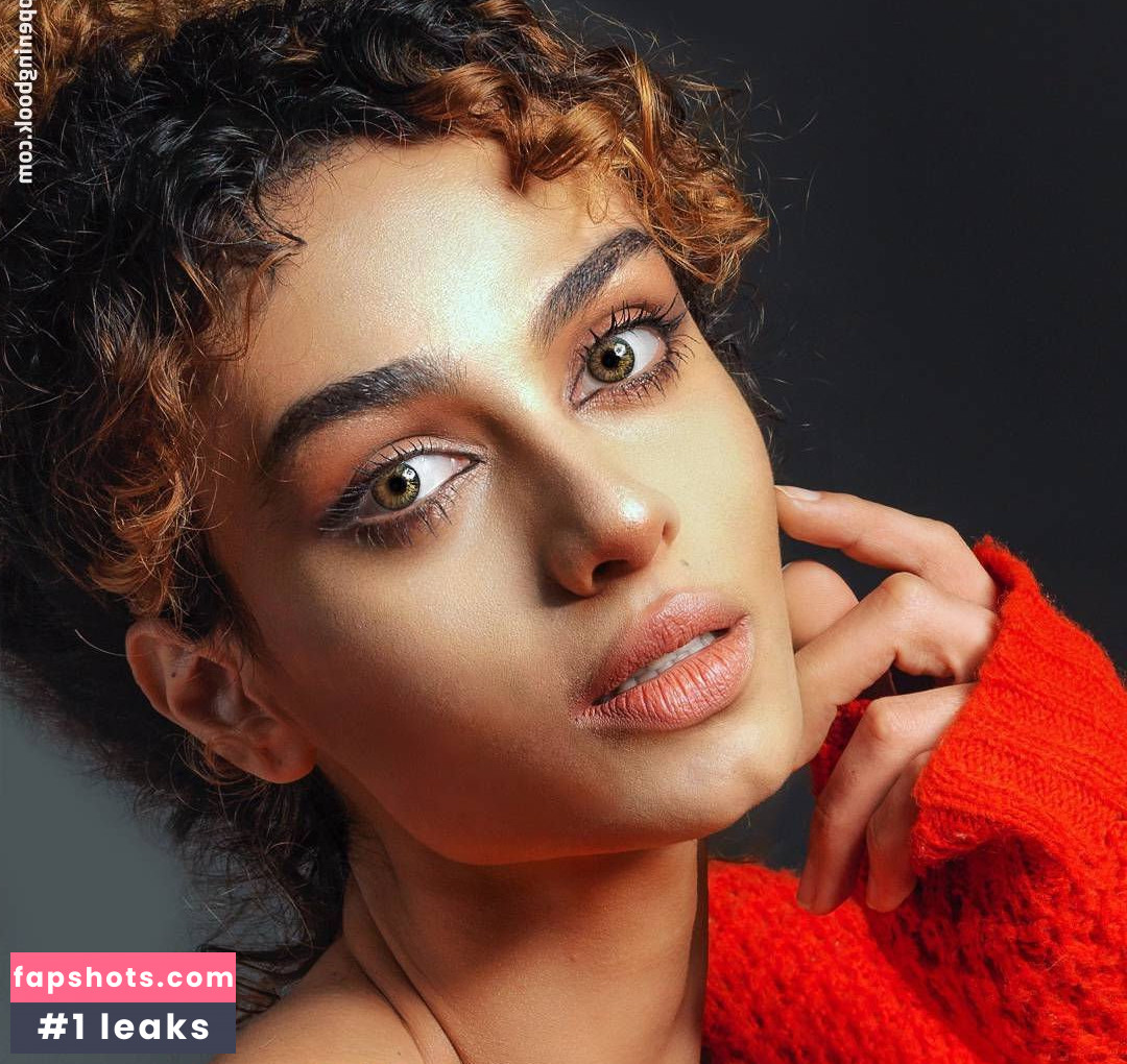 Amanda Chrishell gallery photo #30