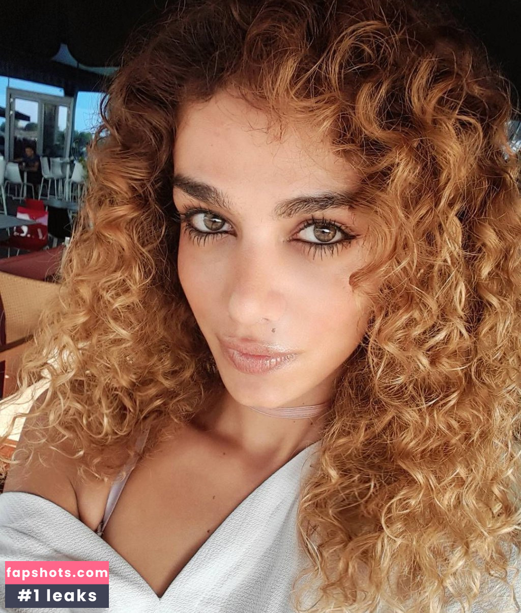 Amanda Chrishell gallery photo #38