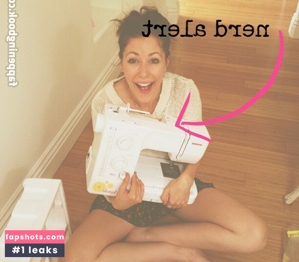 Amanda Crew Nude Leaks OnlyFans Photos #23 - LeakJerk