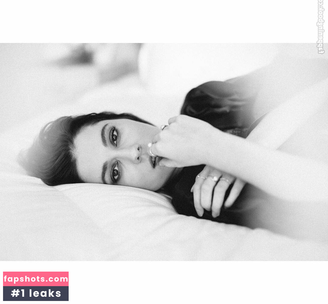 Amanda Crew Nude Leaks OnlyFans Photos #7 - LeakJerk