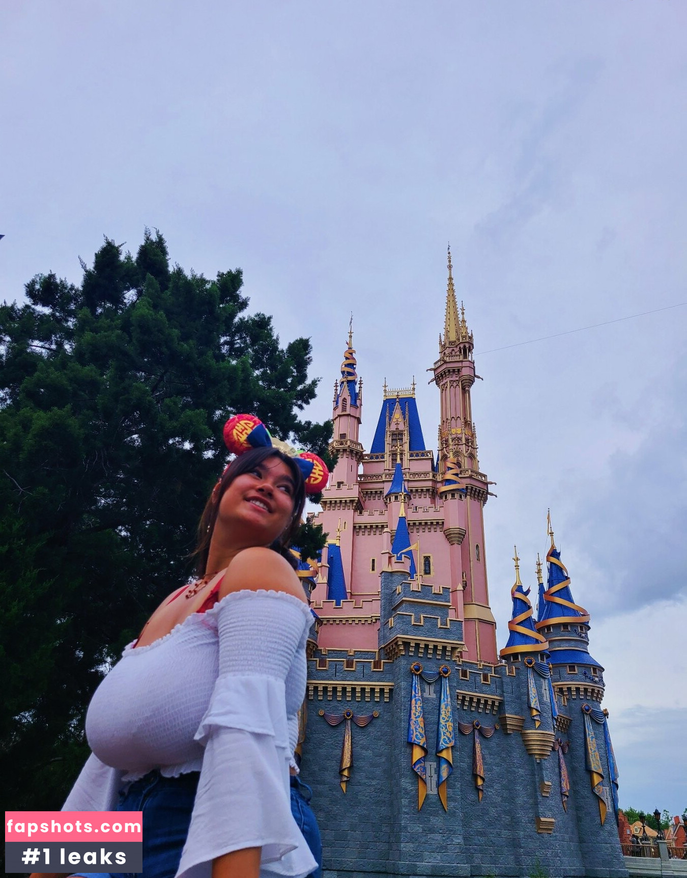 Amanda F gallery photo #28