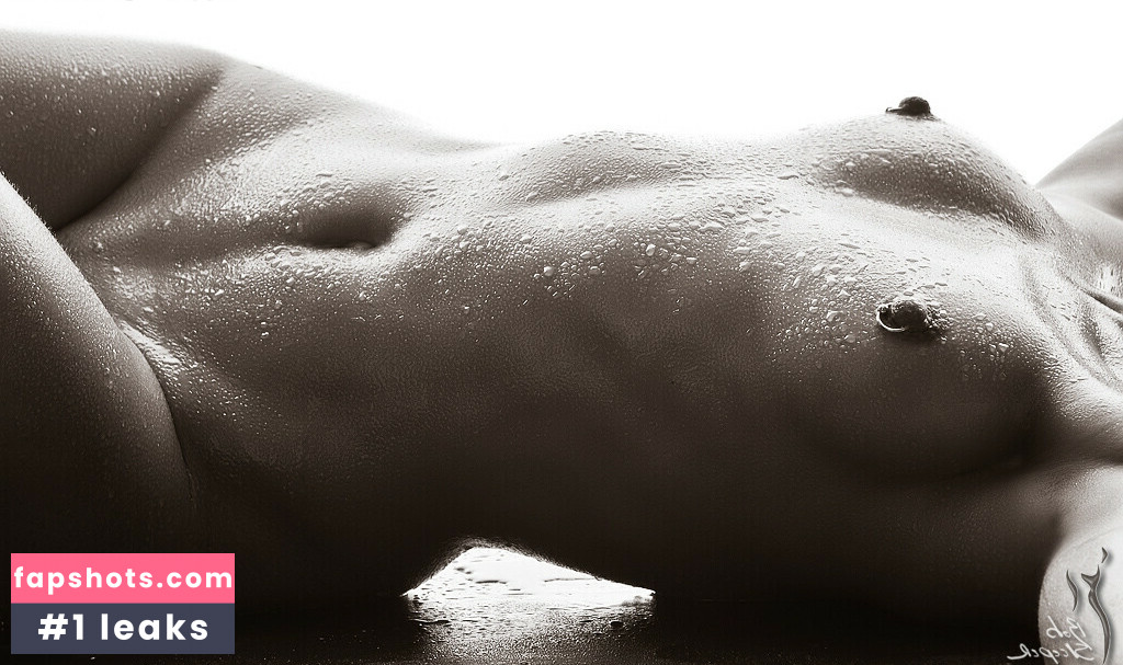 Amanda F gallery photo #34