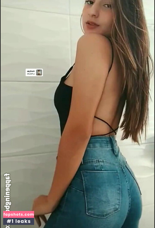 Amanda Freitas gallery photo #25