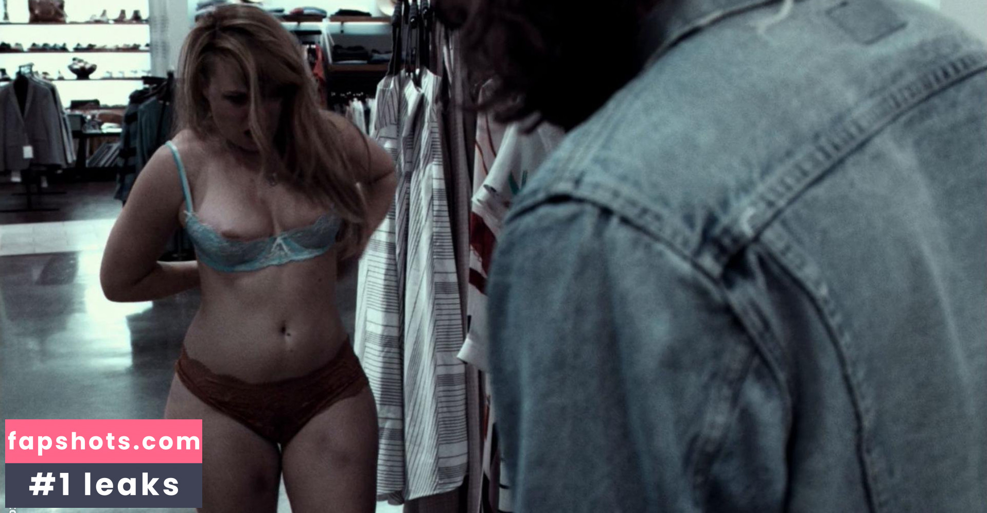 Amanda Fuller gallery photo #31