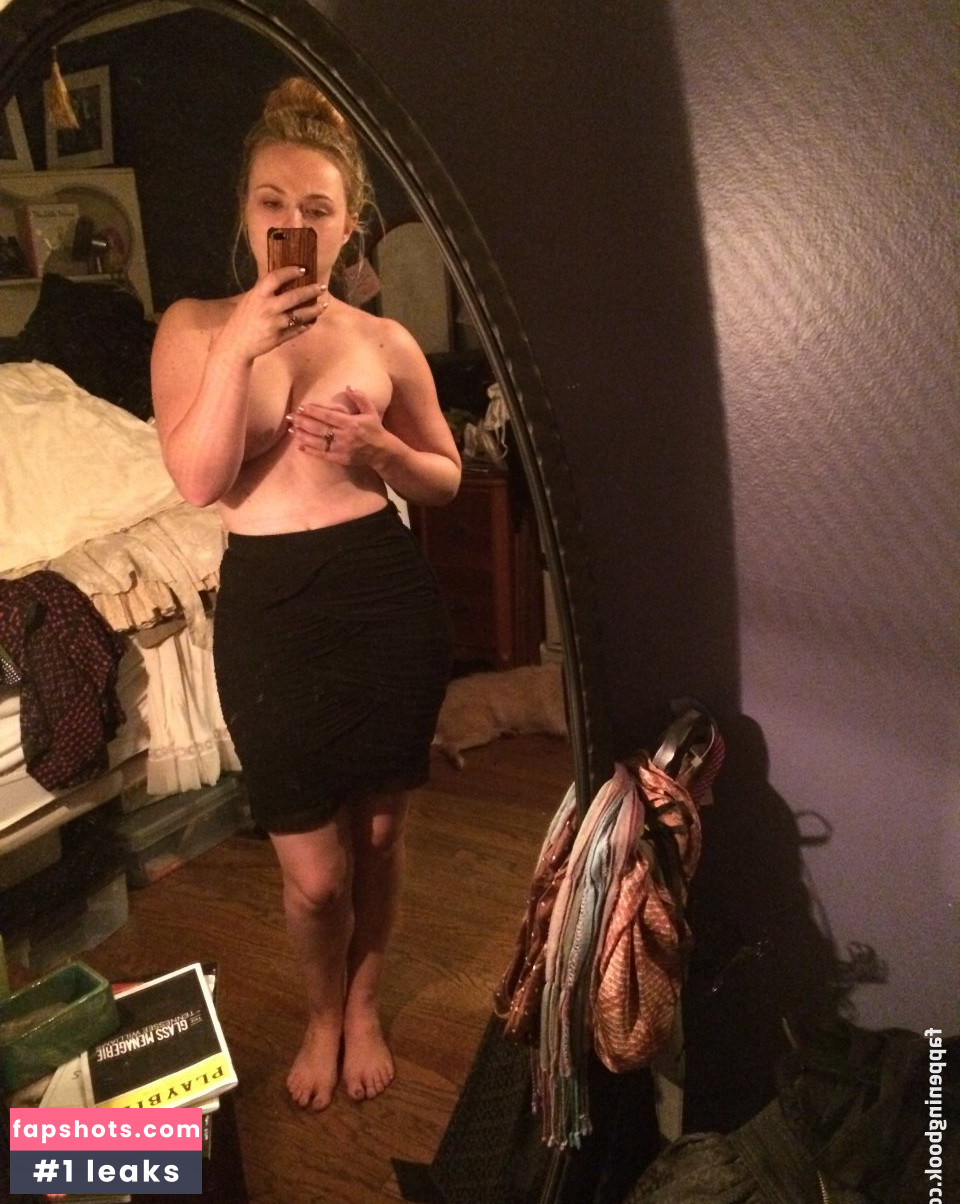 Amanda Fuller gallery photo #46