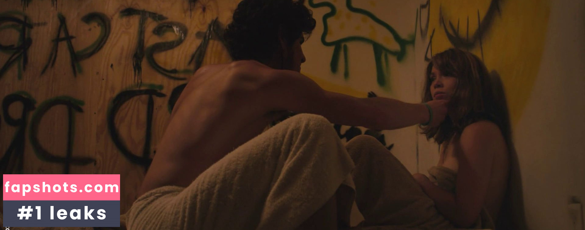 Amanda Fuller gallery photo #53