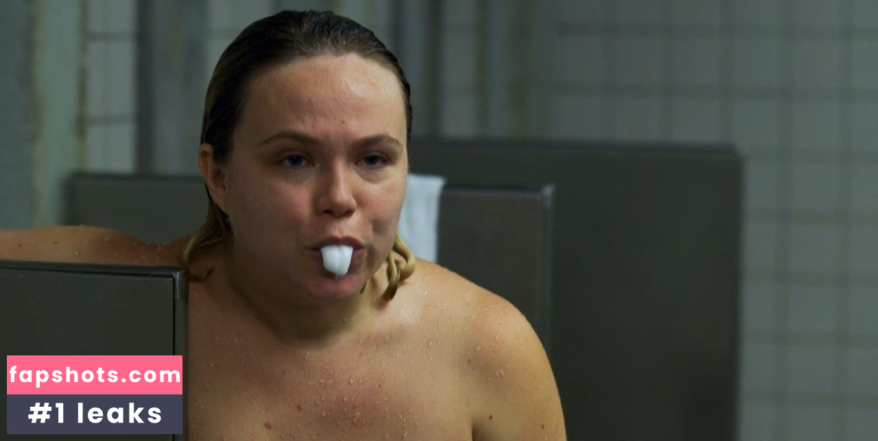 Amanda Fuller gallery photo #7