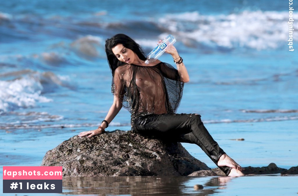 Amanda Geores gallery photo #14