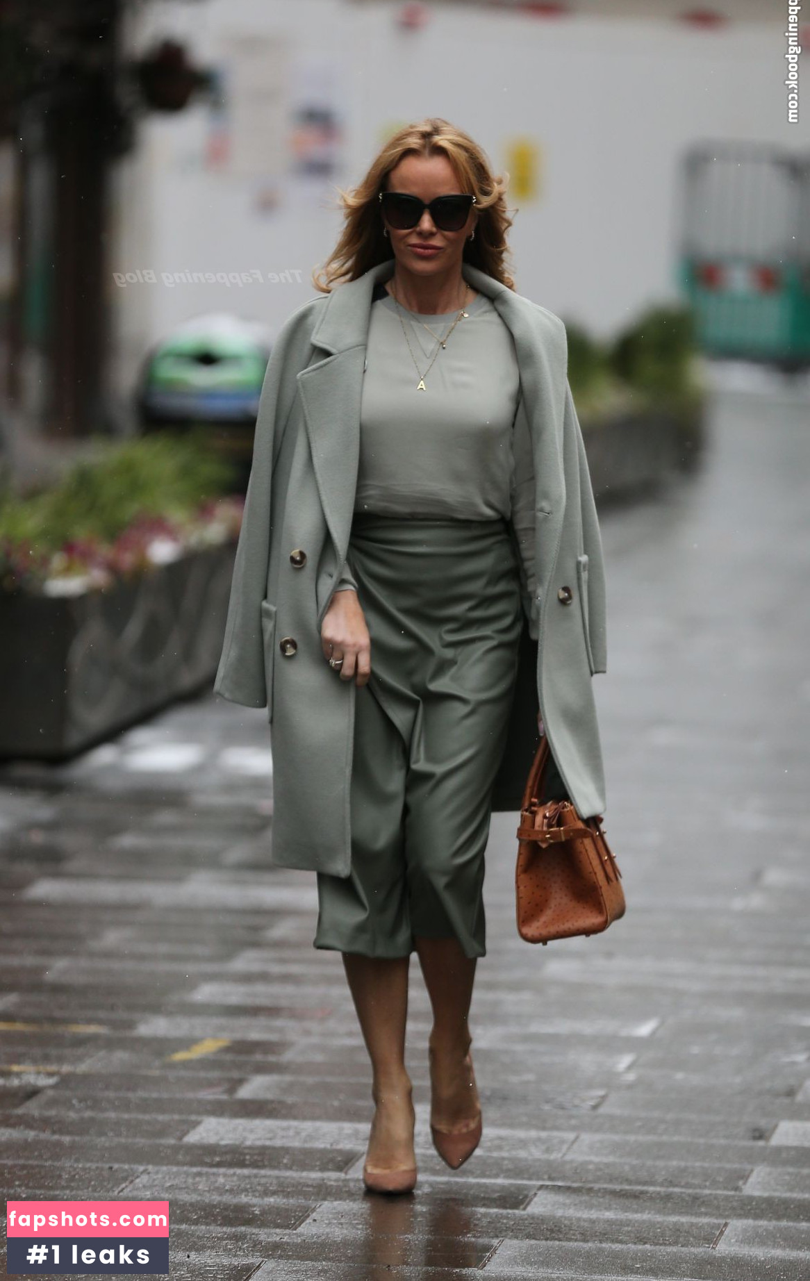 Amanda Holden Nahé úniky fotek pouze od fanoušků #1016 - Fapshots