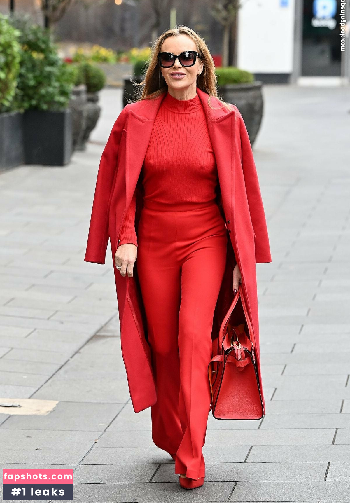 Amanda Holden Nahé úniky fotek pouze od fanoušků #532 - Fapshots