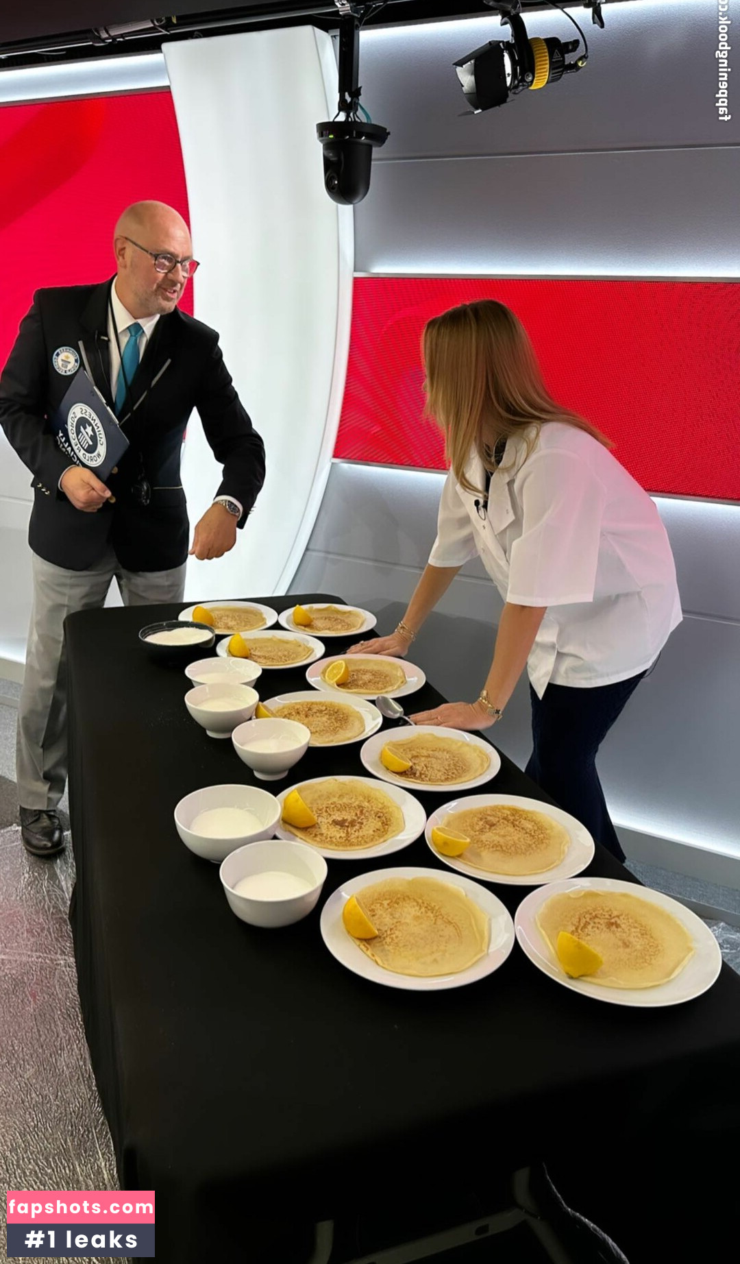 Amanda Holden Nahé úniky fotek pouze od fanoušků #570 - Fapshots