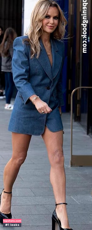Amanda Holden Nahé úniky fotek pouze od fanoušků #614 - Fapshots