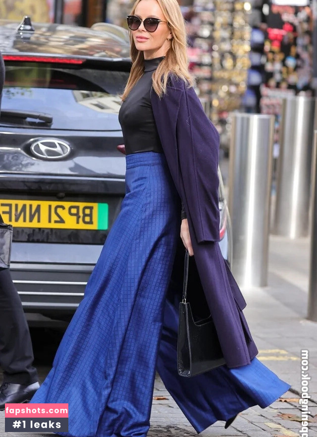Amanda Holden Nahé úniky fotek pouze od fanoušků #696 - Fapshots