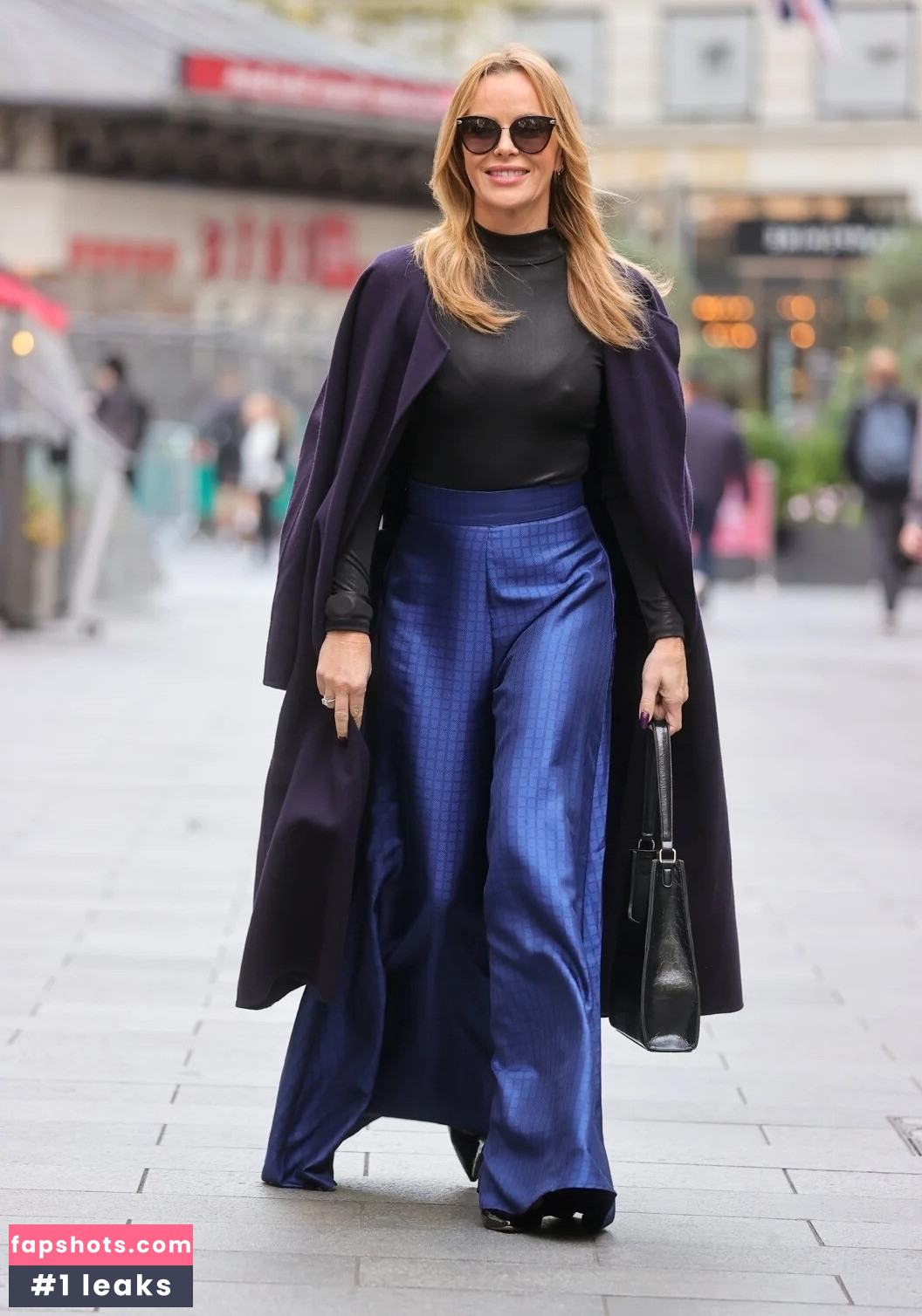 Amanda Holden Nahé úniky fotek pouze od fanoušků #698 - Fapshots