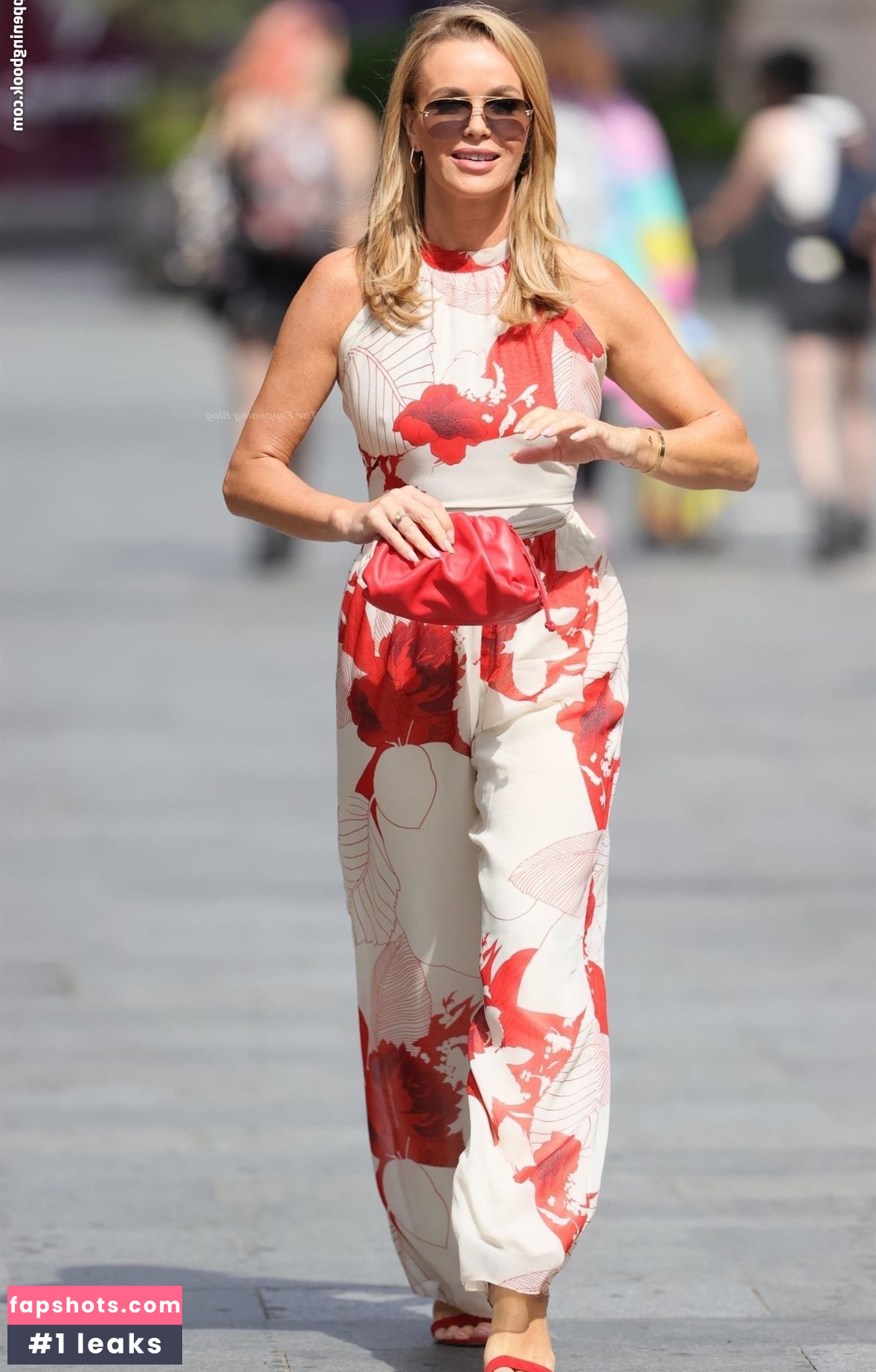 Amanda Holden Nahé úniky fotek pouze od fanoušků #806 - Fapshots