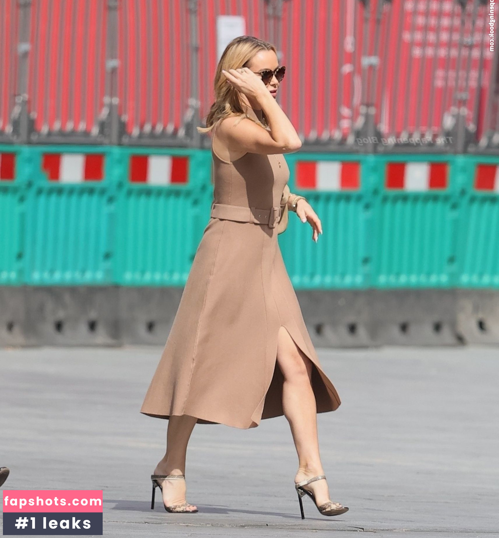 Amanda Holden Nahé úniky fotek pouze od fanoušků #897 - Fapshots