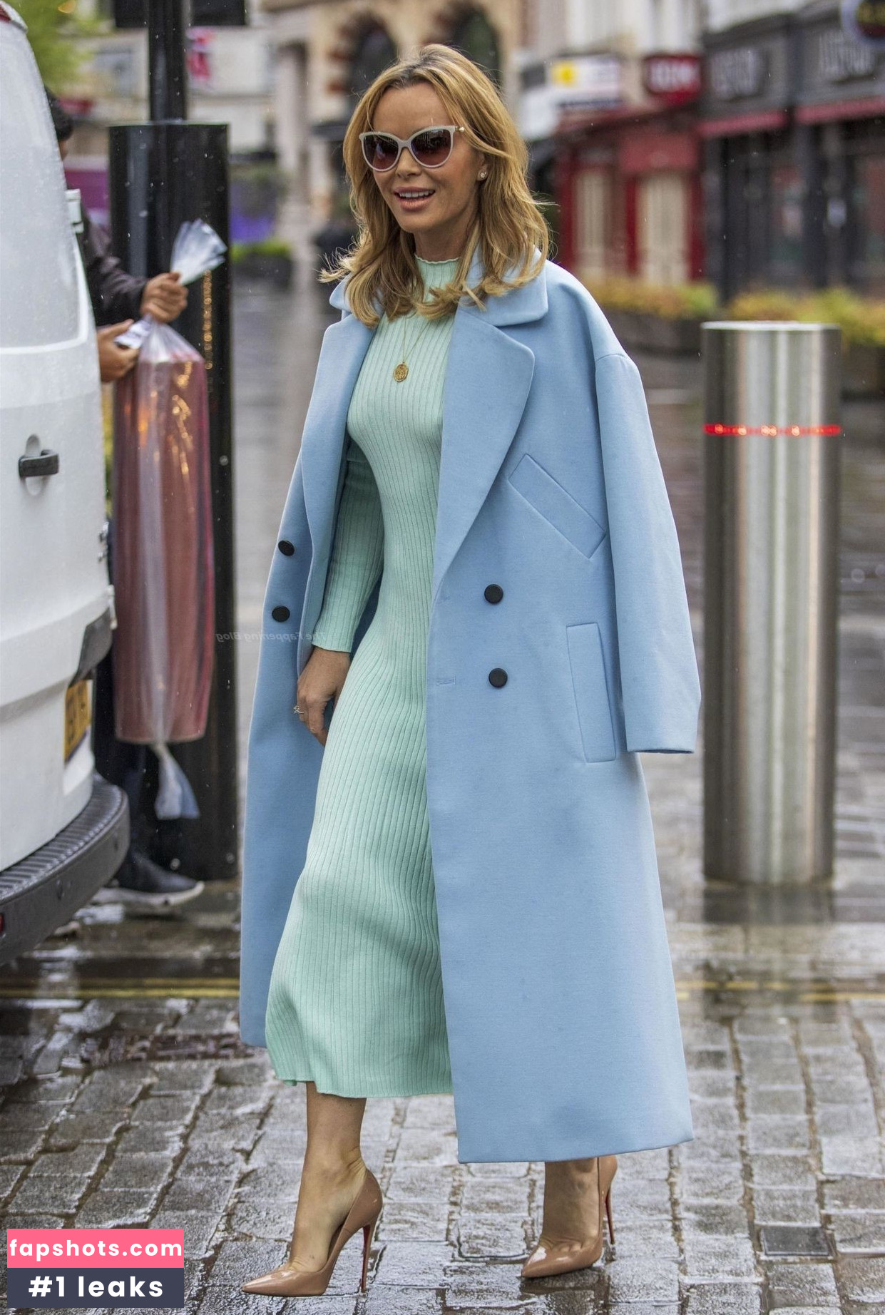 Amanda Holden Nahé úniky fotek pouze od fanoušků #907 - Fapshots