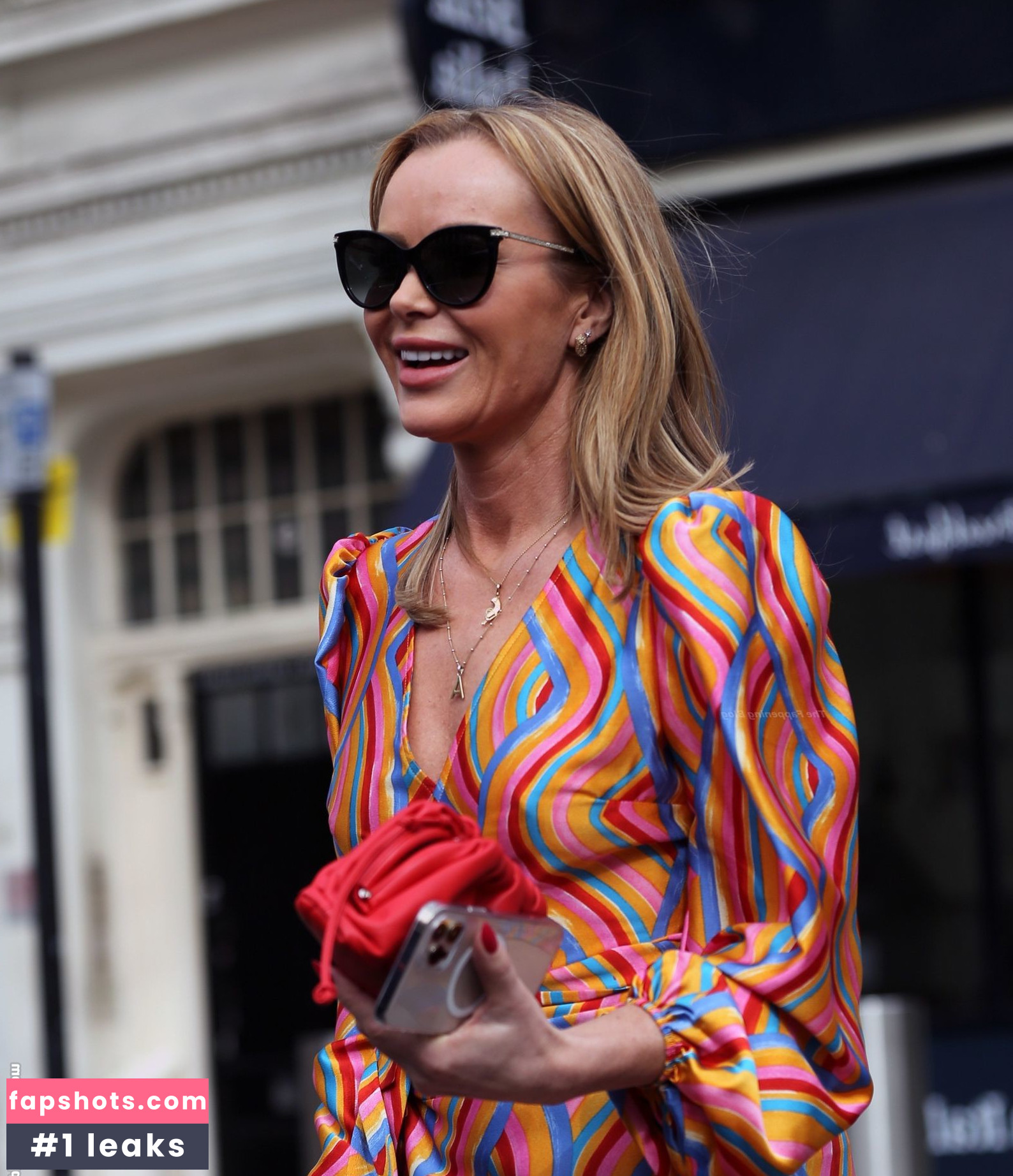 Amanda Holden Nahé úniky fotek pouze od fanoušků #934 - Fapshots