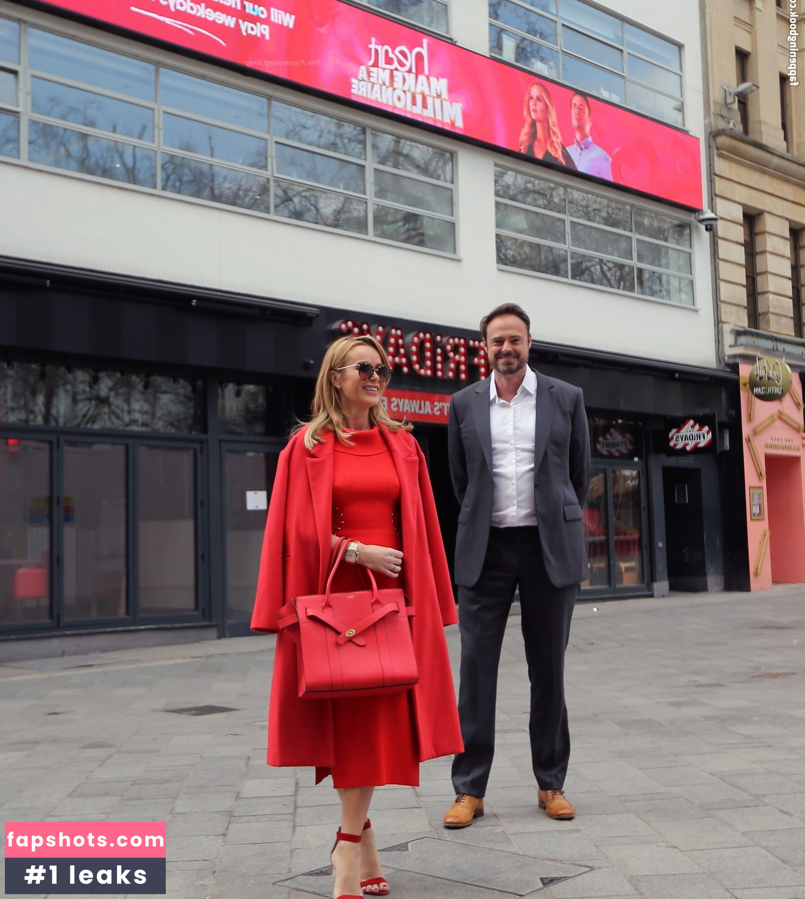 Amanda Holden Nahé úniky fotek pouze od fanoušků #974 - Fapshots