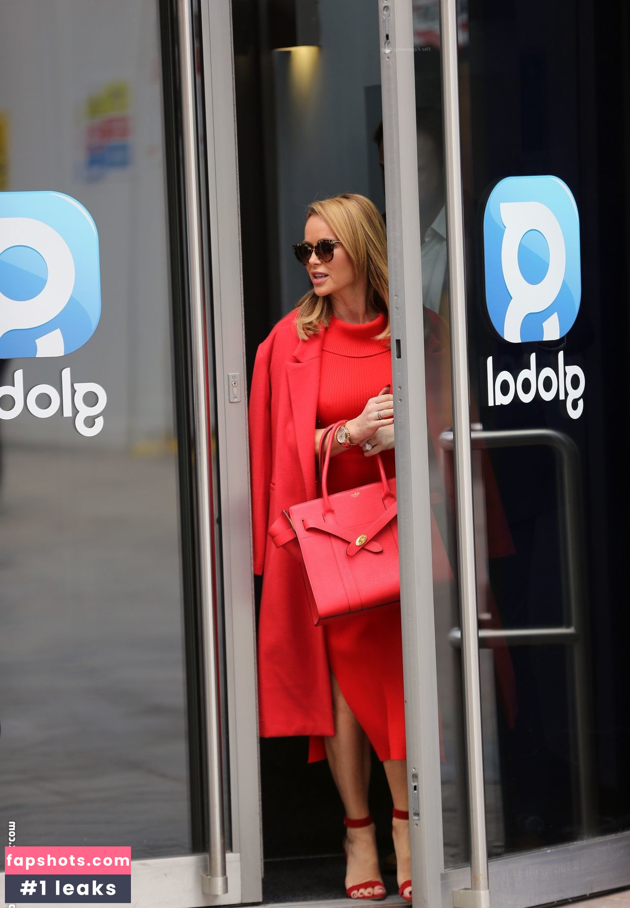 Amanda Holden Nahé úniky fotek pouze od fanoušků #980 - Fapshots