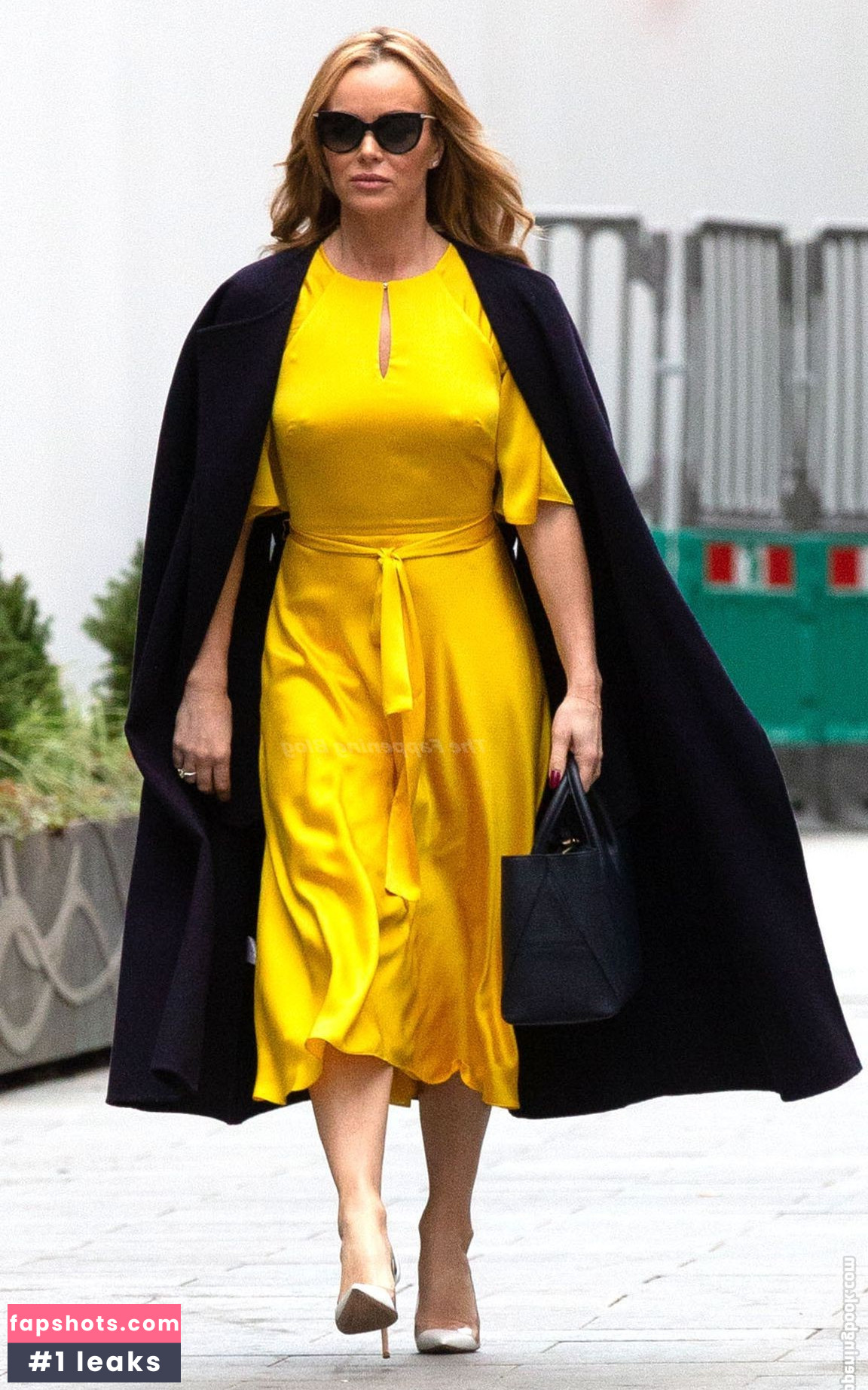 Amanda Holden Nahé úniky fotek pouze od fanoušků #989 - Fapshots