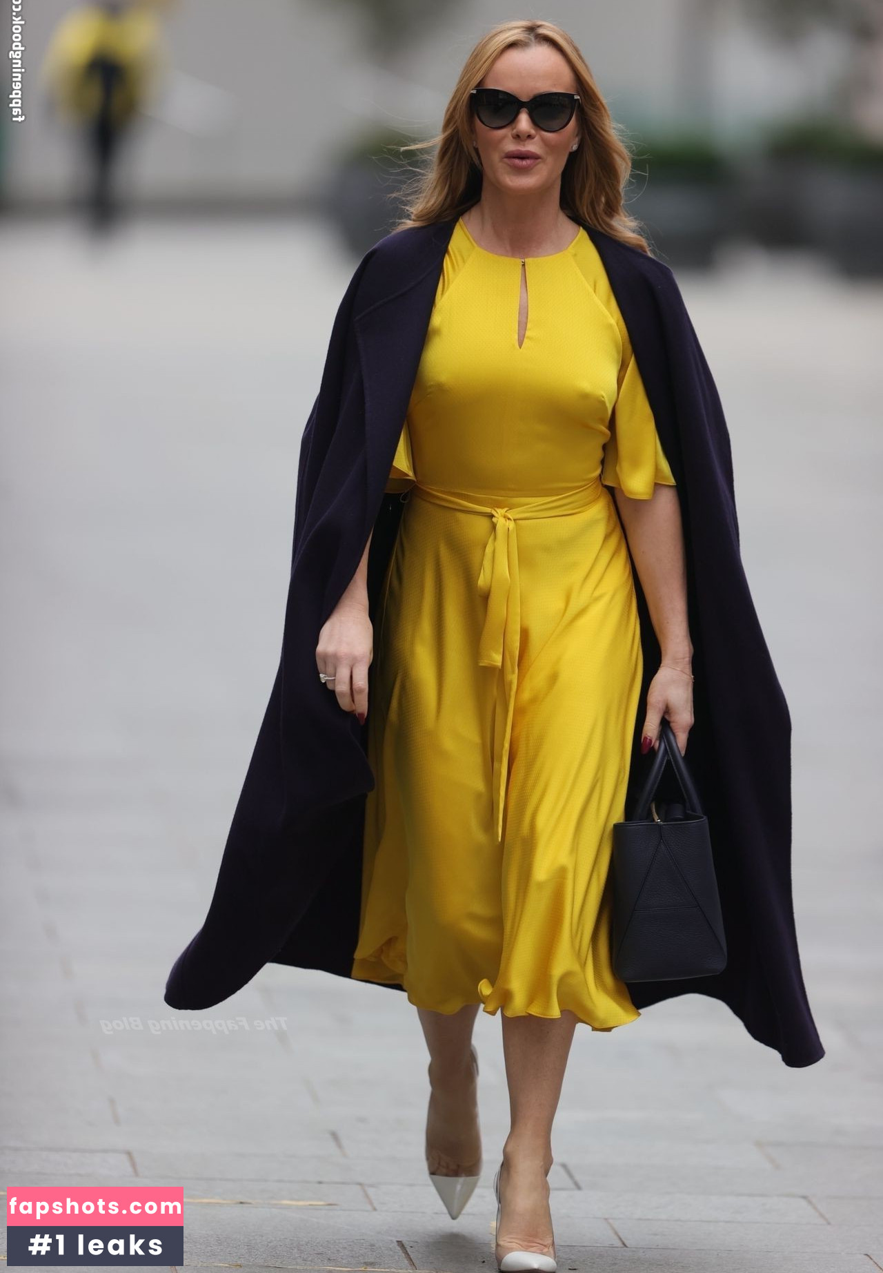 Amanda Holden Nahé úniky fotek pouze od fanoušků #996 - Fapshots