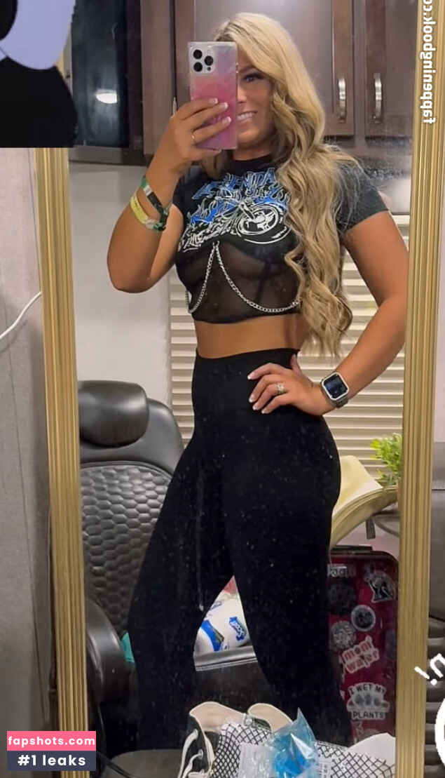 Amanda Kathleen gallery photo #9