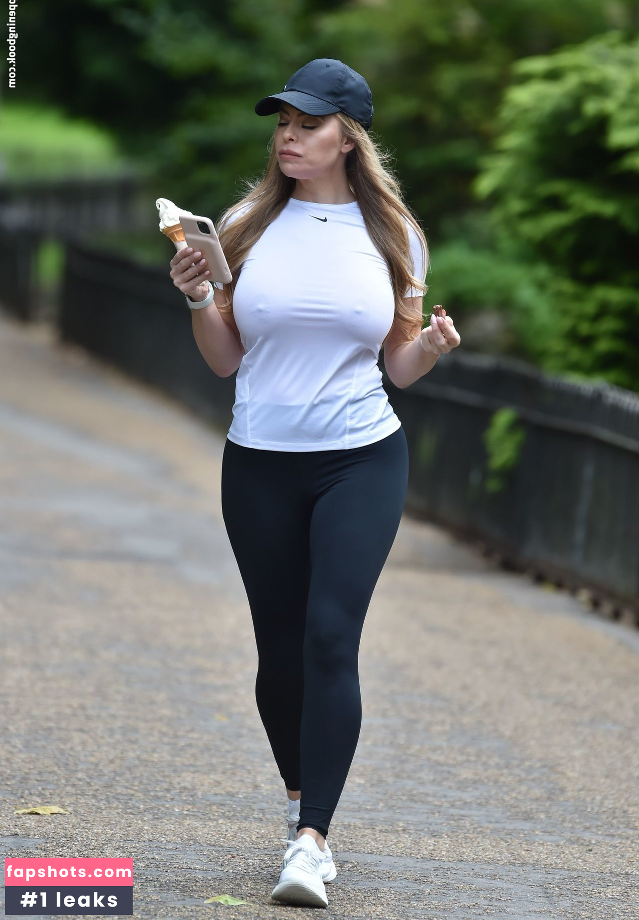 Amanda Lauren gallery photo #19