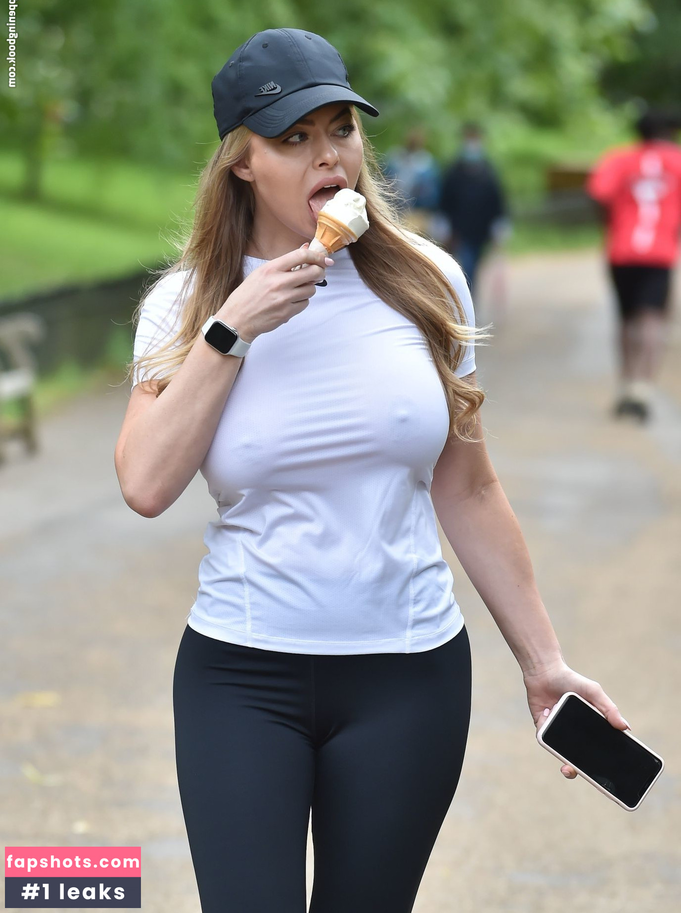 Amanda Lauren gallery photo #8