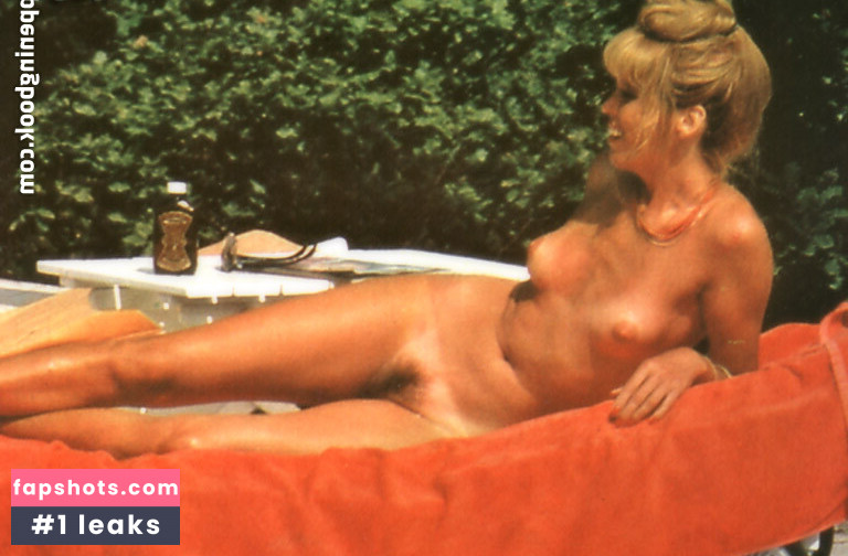 Amanda Lear gallery photo #5