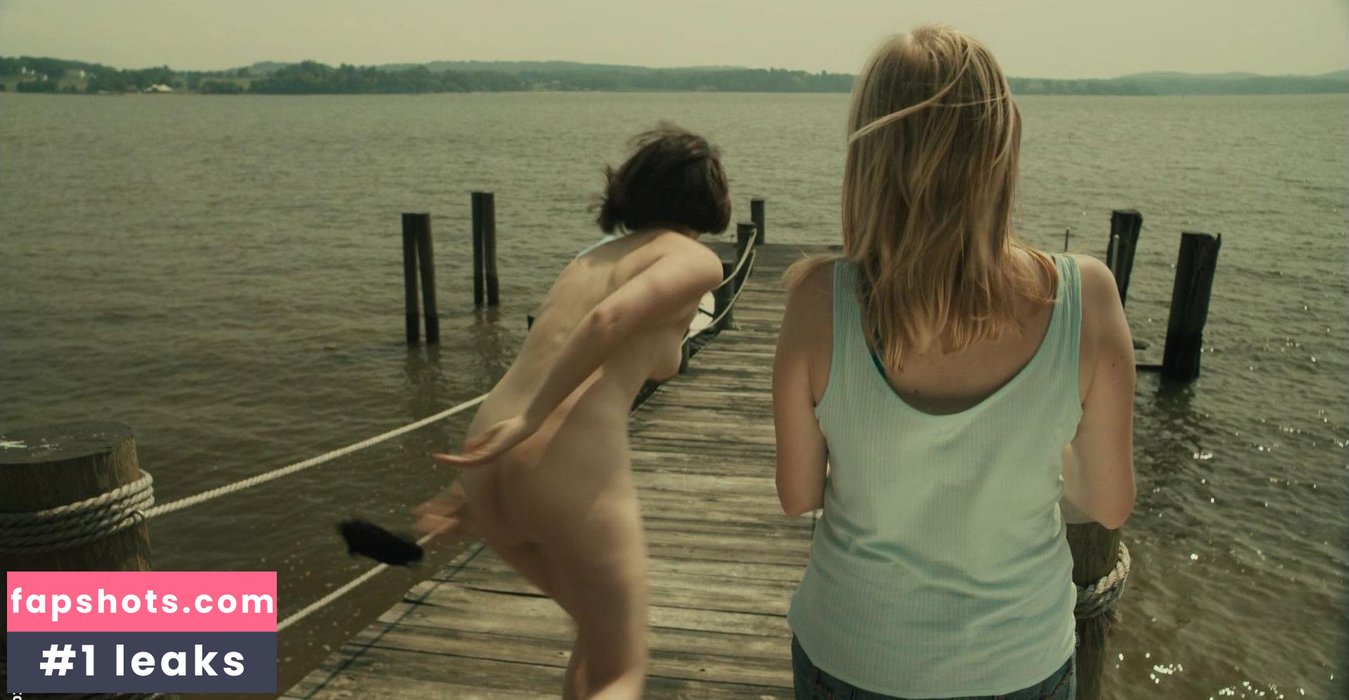 Amanda McCann gallery photo #5