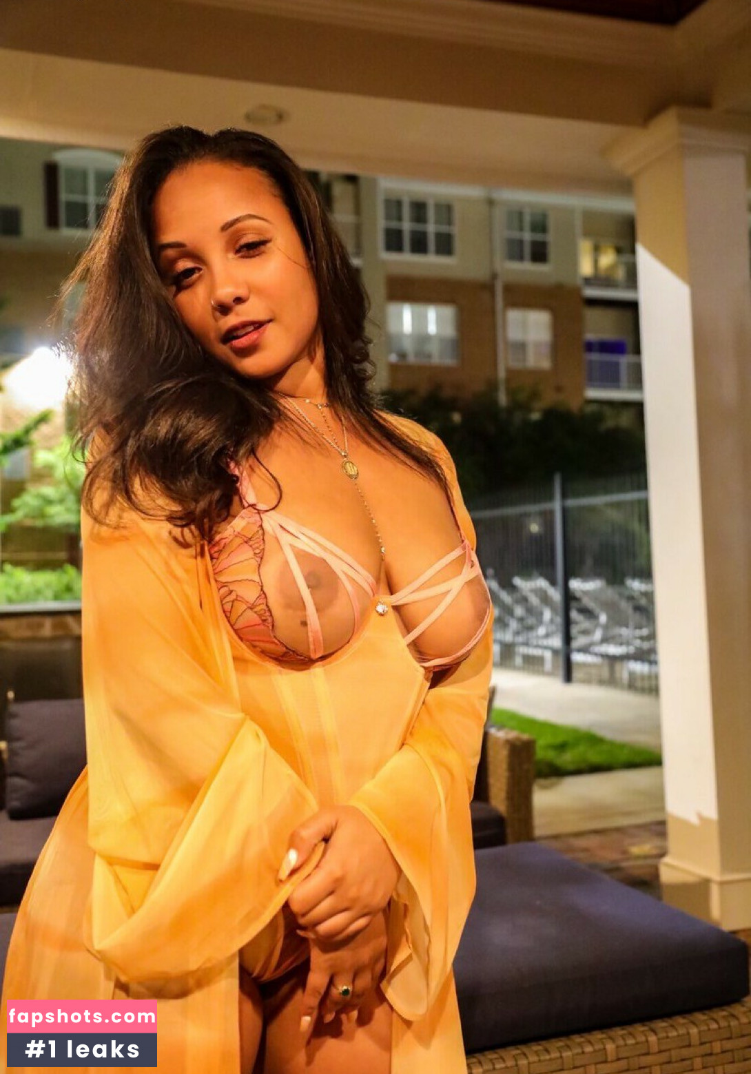 Amanda Michelle Watson gallery photo #3