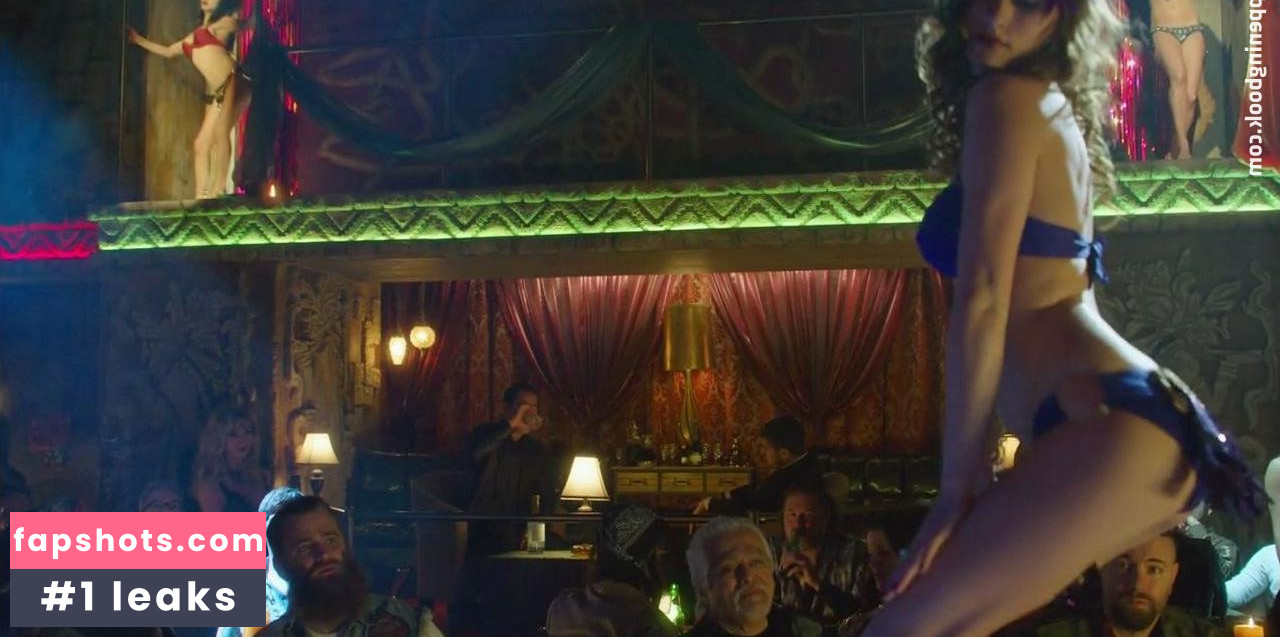 Amanda Moreno gallery photo #31